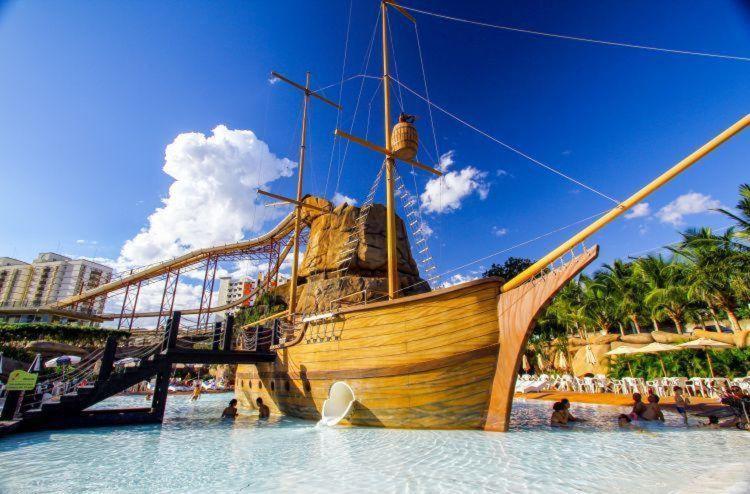 Piazza Diroma - Cortesia Park Diroma, Splash E Slide Caldas Novas Exterior photo